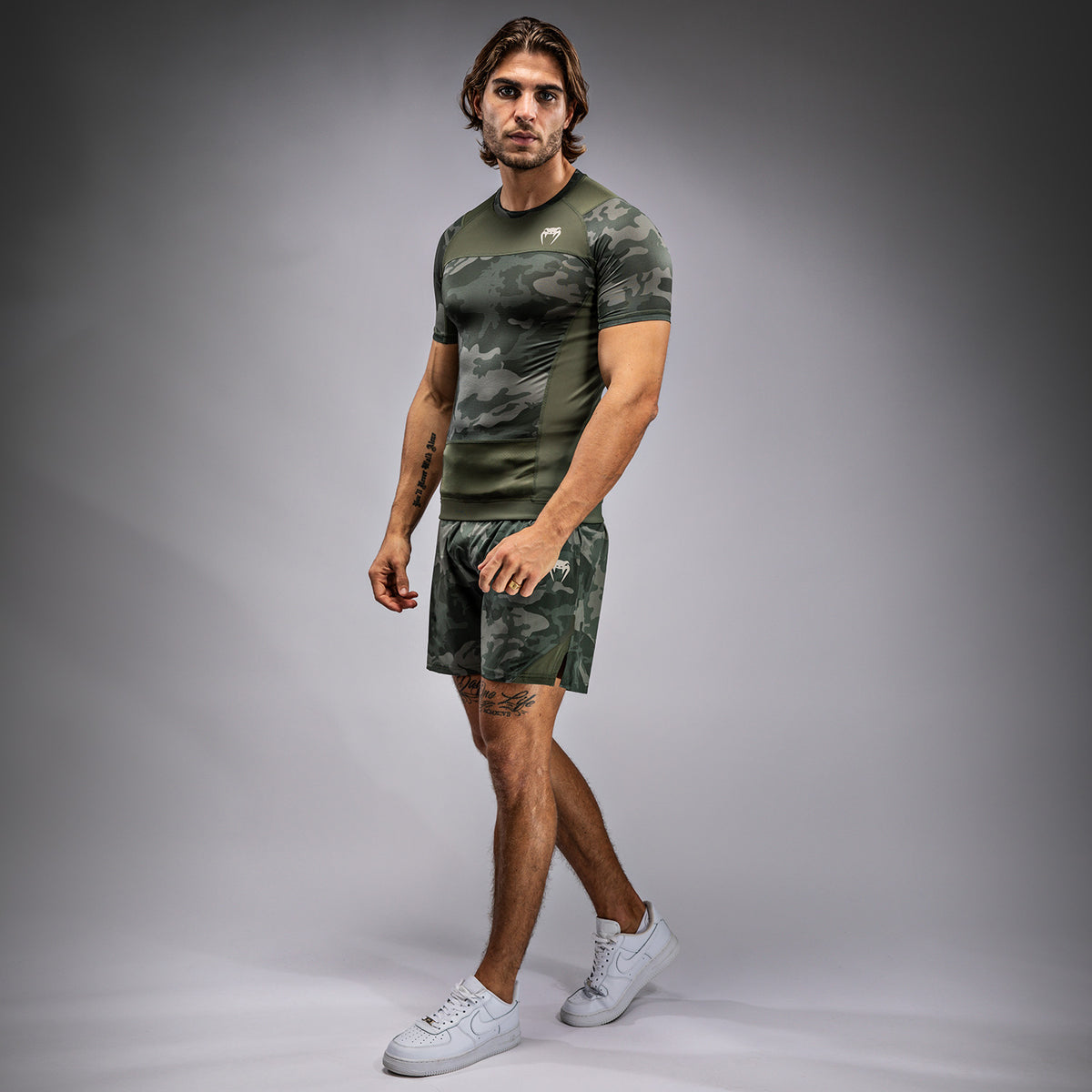 Rashguard à Manches Courtes Venum G-Fit Air pour Hommes - Camo Militaire - product-type_T-Shirts de Compression