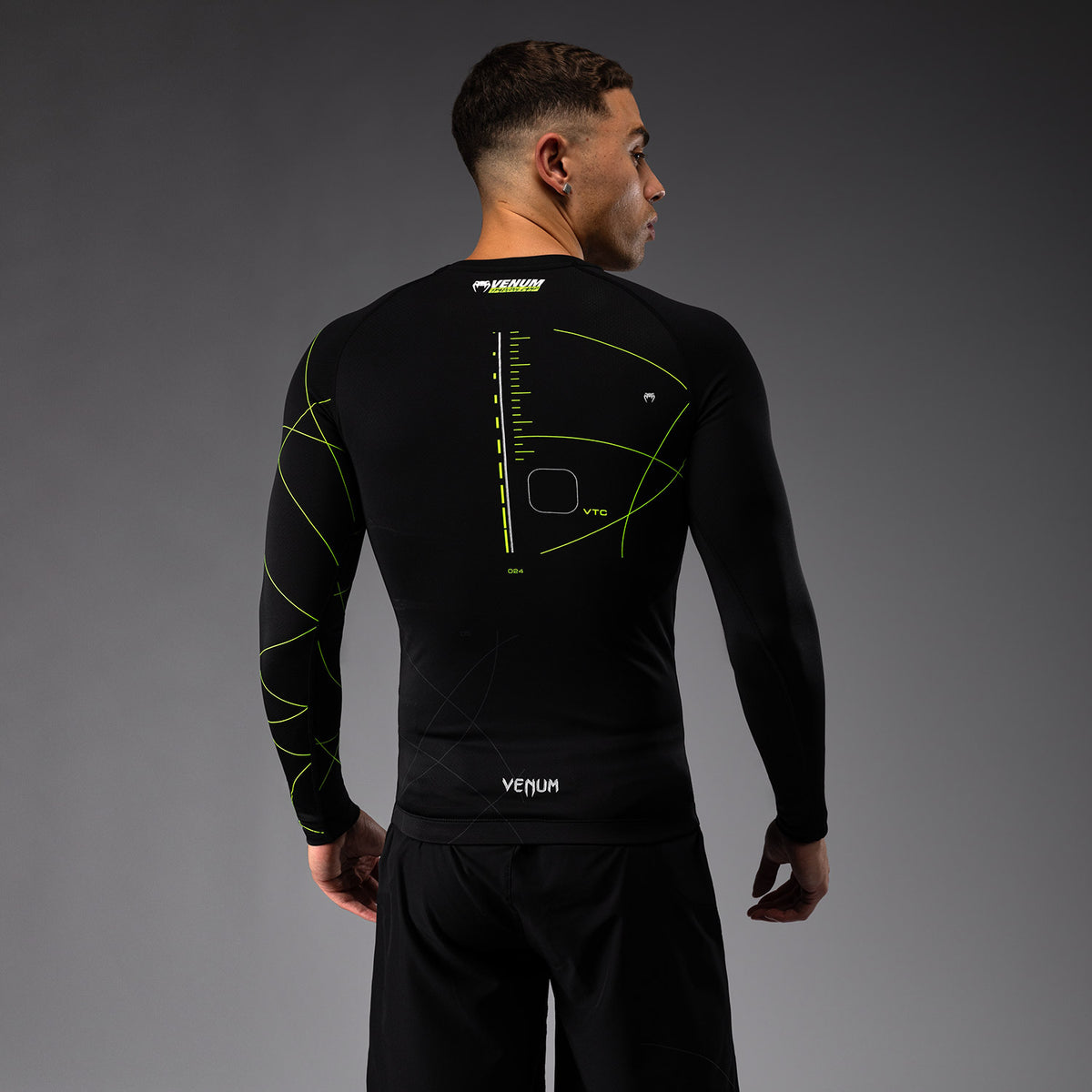 Rashguard Manches Longues Venum Training Camp 4.0 - Noir/Vert fluo - product-type_T-Shirts de Compression