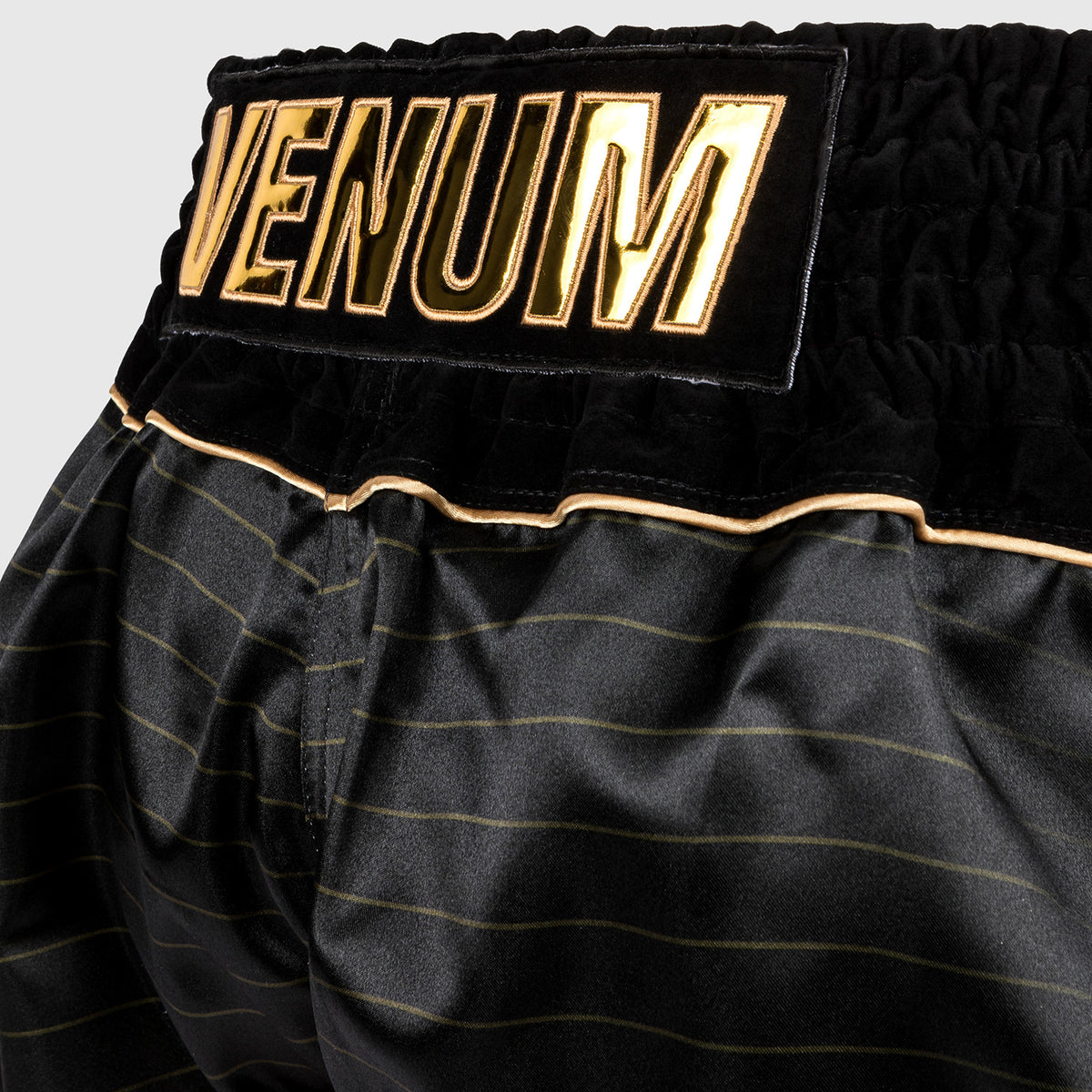 Short de Muay Thai Venum Attack - Noir/Or - product-type_Shorts de Muay Thai