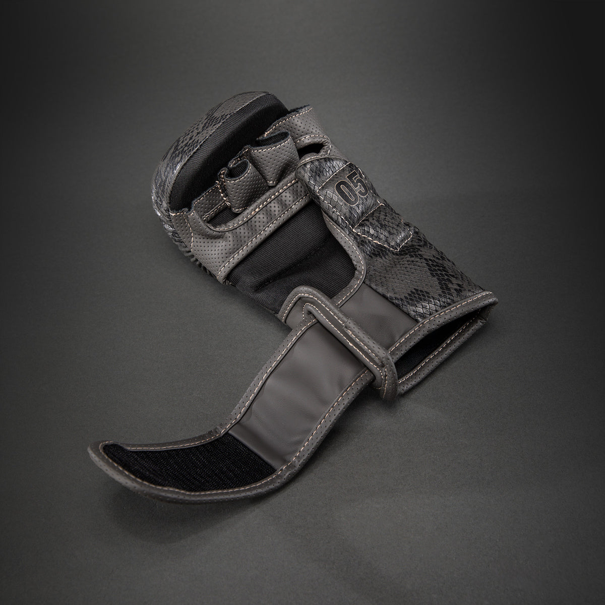 Gants de sparring MMA Venum Impact Evo Scales - Gris foncé - product-type_Gants de Sparring