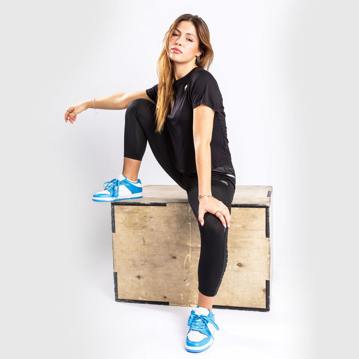 T-shirt Venum Glow - Pour Femmes - Noir - product-type_T-Shirts