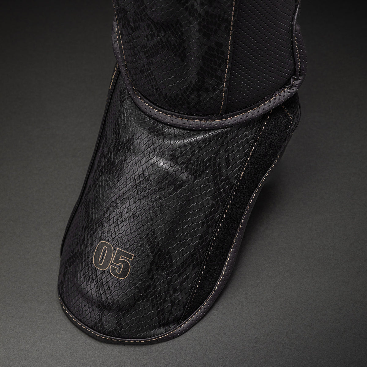 Protège-tibias Venum Impact Evo Scales – Gris Foncé - product-type_Protège-tibias