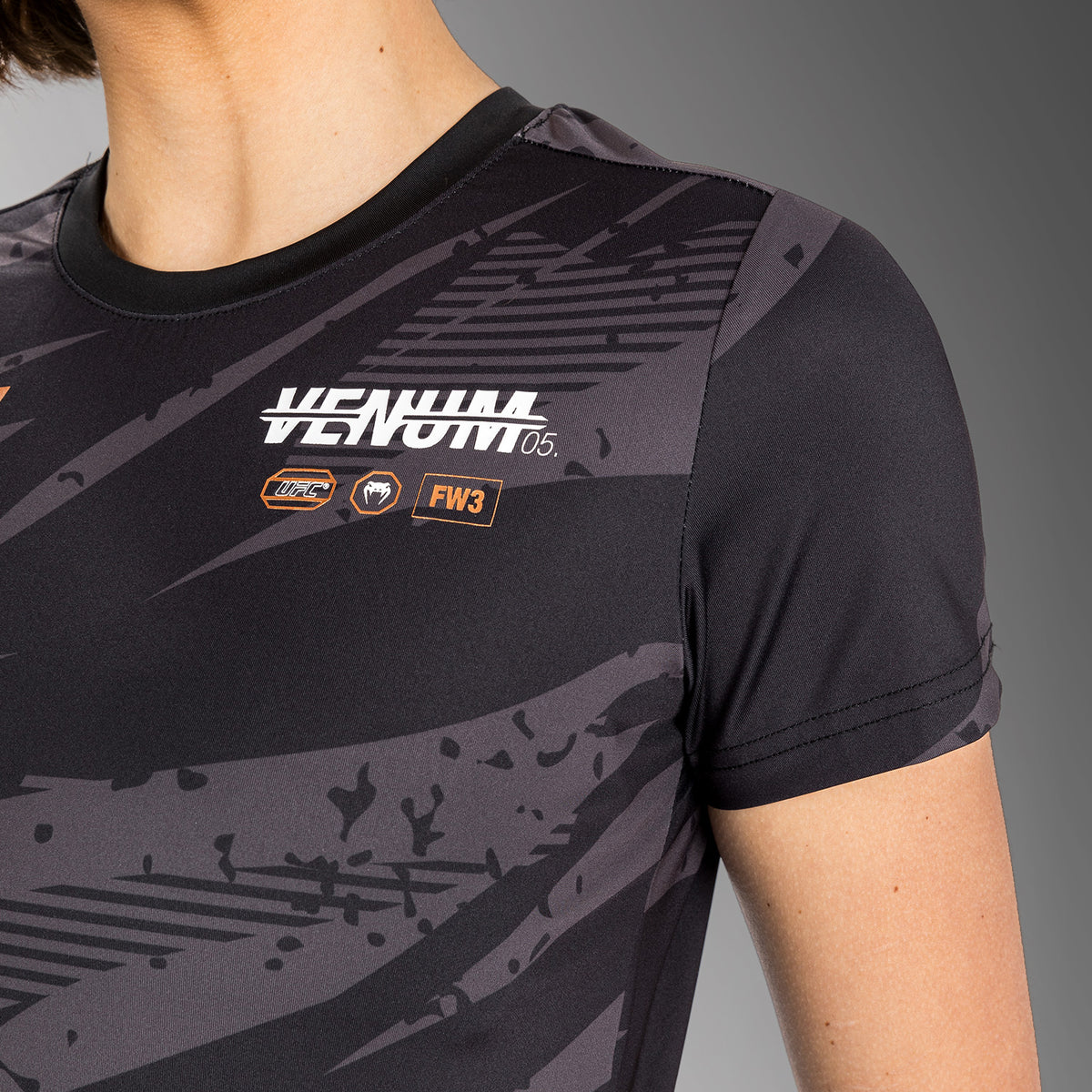 T-Shirt Dry-Tech pour Femmes UFC Adrenaline by Venum Fight Week - Urban Camo - product-type_T-Shirts Dry Tech