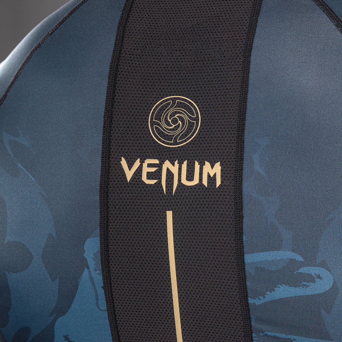 Rashguard à Manches Longues Fushiguro Jujutsu Kaisen x Venum – Vert Océan