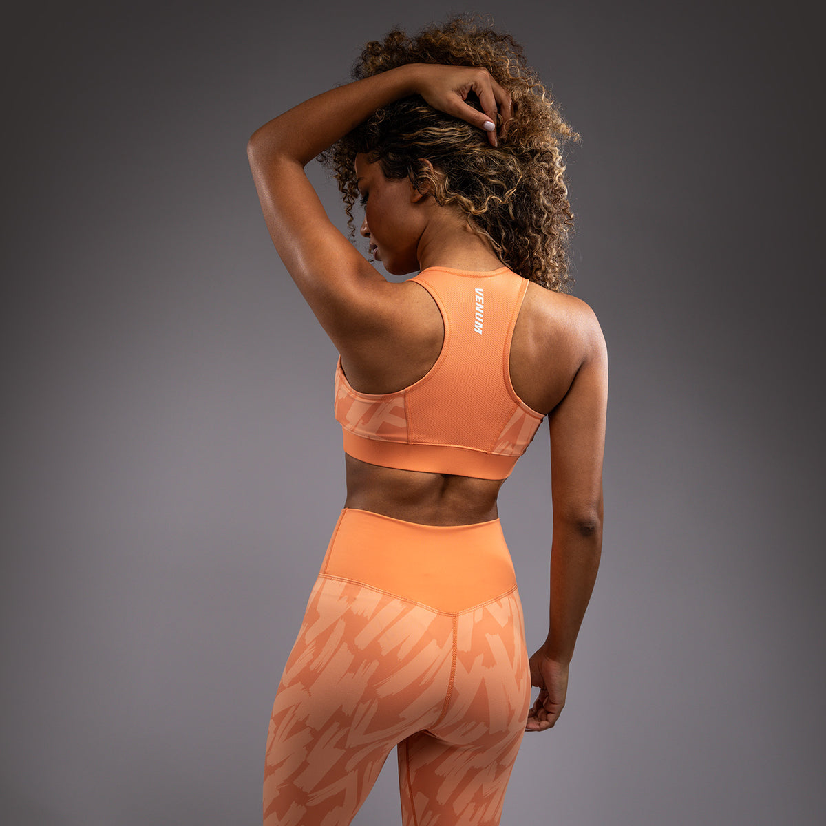 Brassière de Sport pour Femmes Venum Graffiti - Abricot Velours - product-type_Brassières de sport