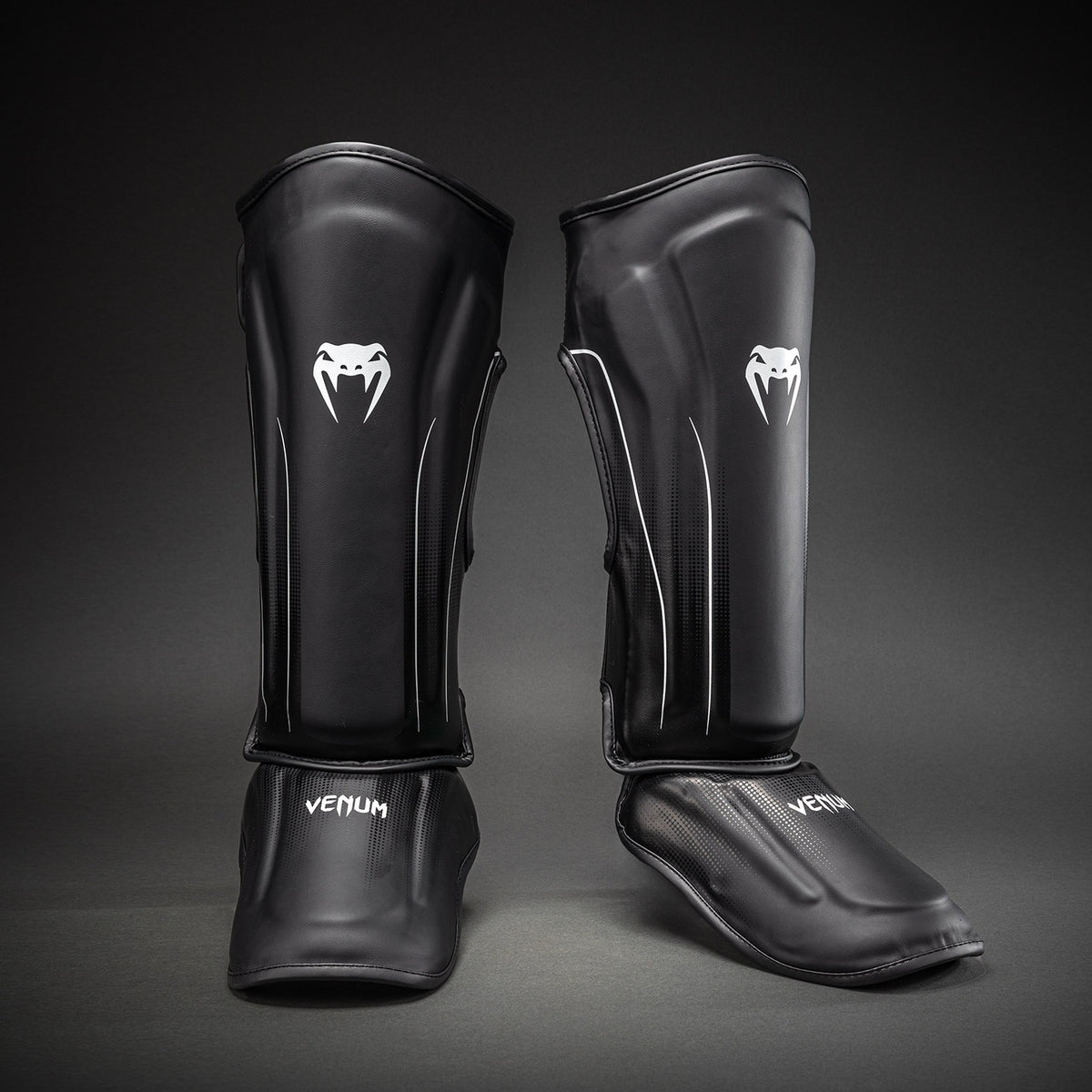 Protège-tibias Venum Stealth – Noir/Blanc - product-type_Protège-tibias