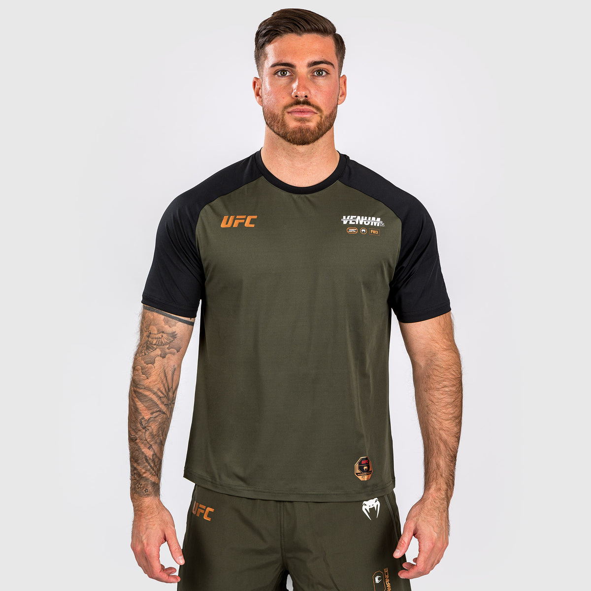T-shirt Dry-tech pour Hommes UFC Adrenaline by Venum Fight Week - Kaki/Bronze - product-type_T-Shirts Dry Tech