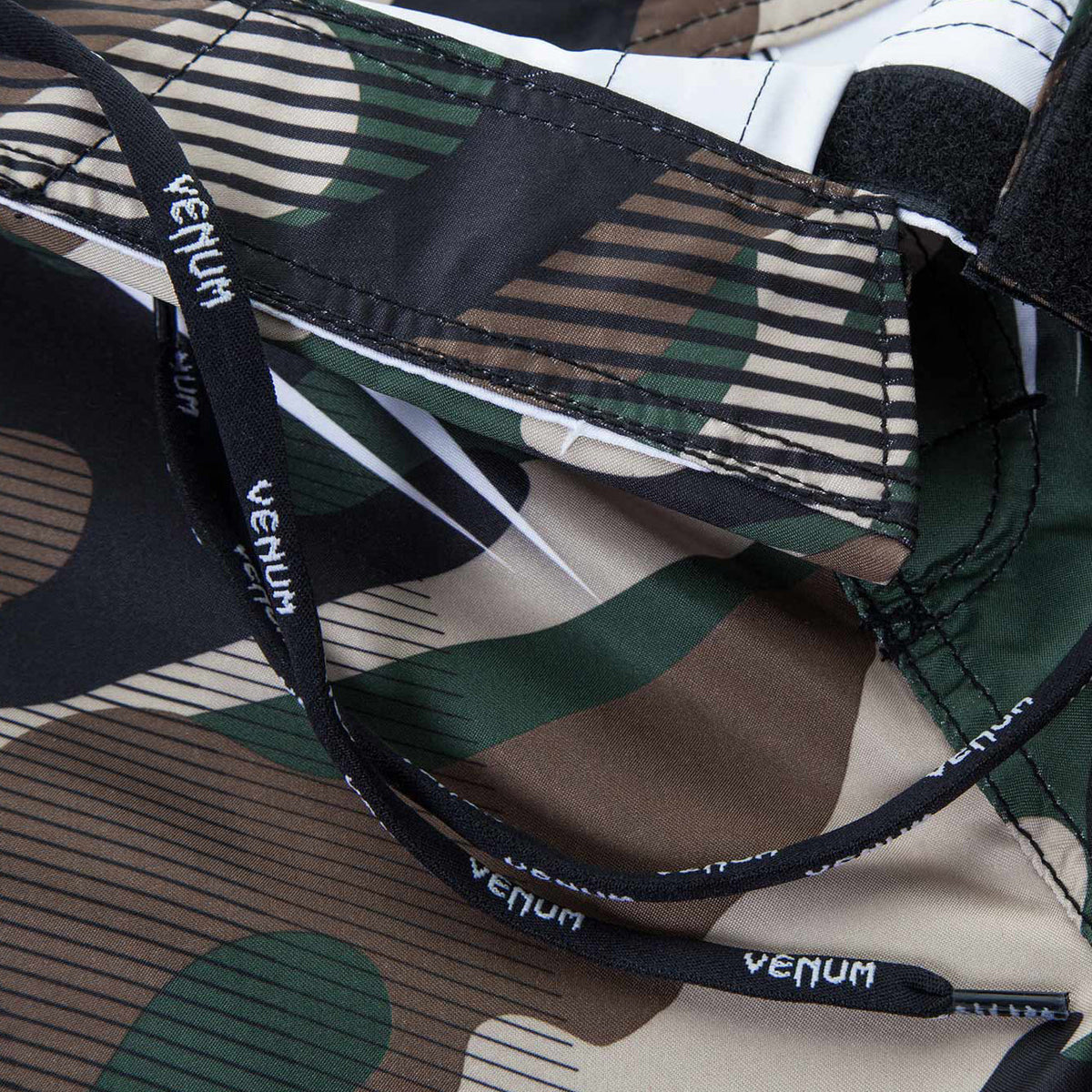 Fightshort Venum Camo Hero - Vert/Marron - product-type_Shorts de MMA