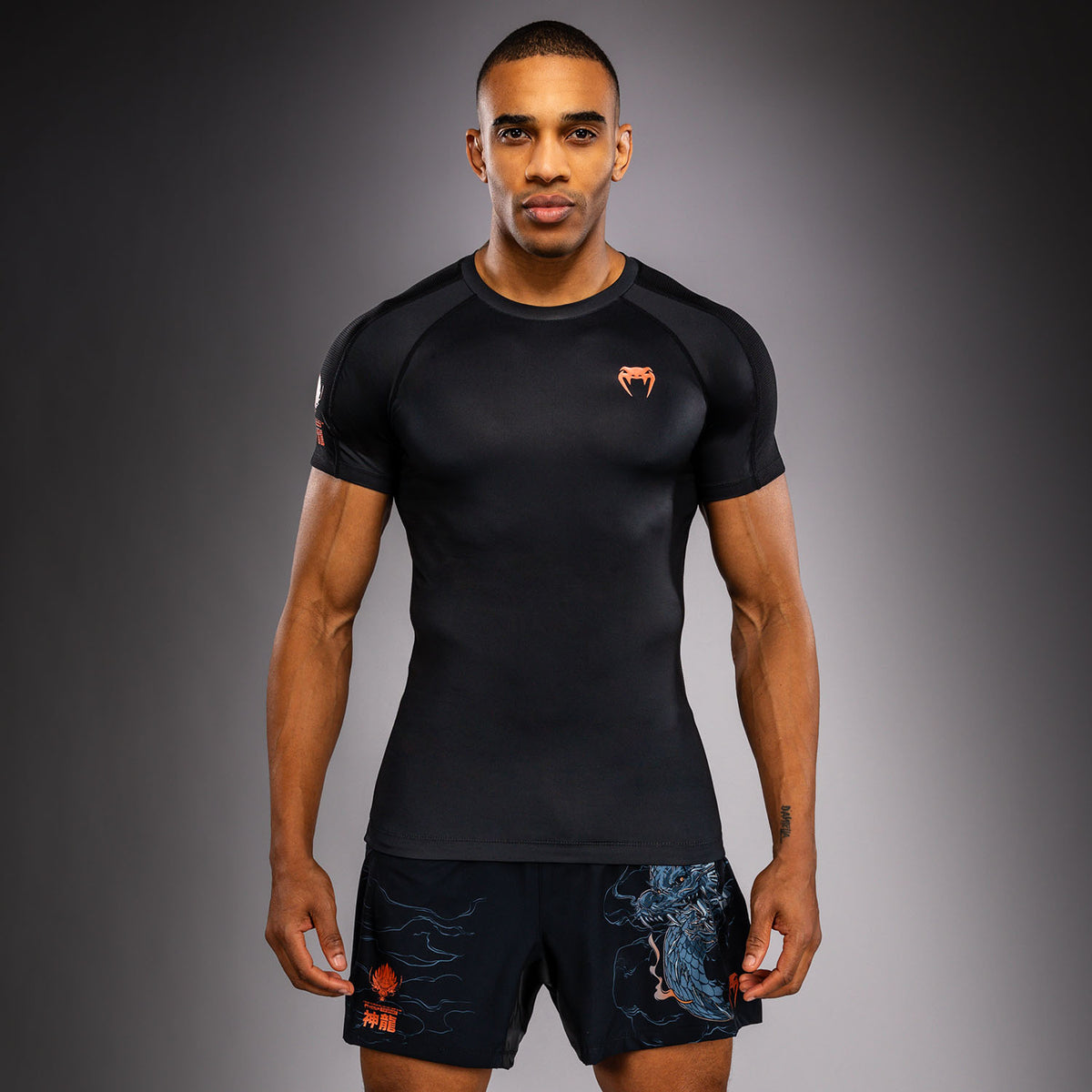 Rashguard à Manches Courtes Venum Thunder Dragon – Noir/Gris/Cuivre - product-type_T-Shirts de Compression