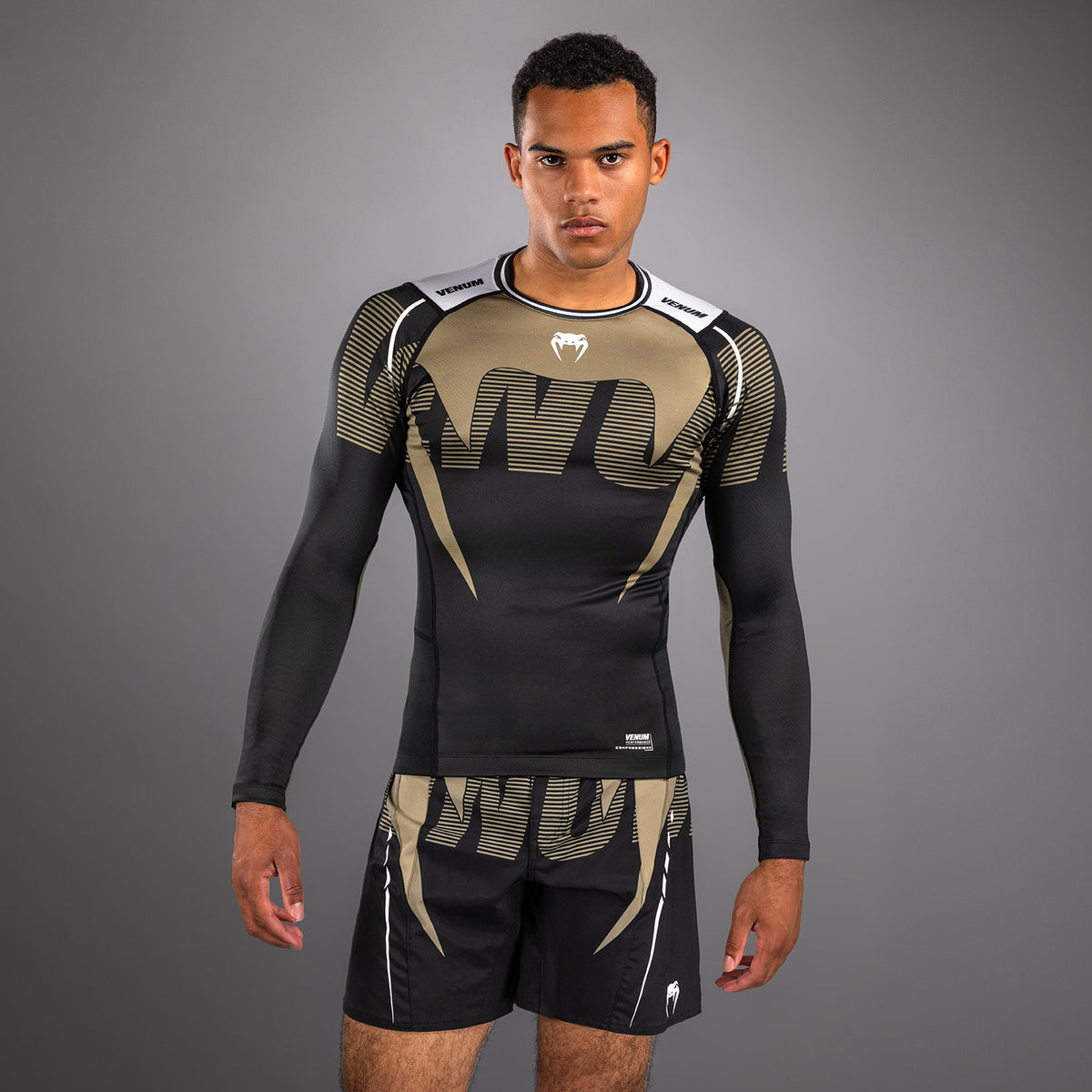 Rashguard Manches Longues Venum Adrenaline – Noir/Sable - product-type_T-Shirts de Compression