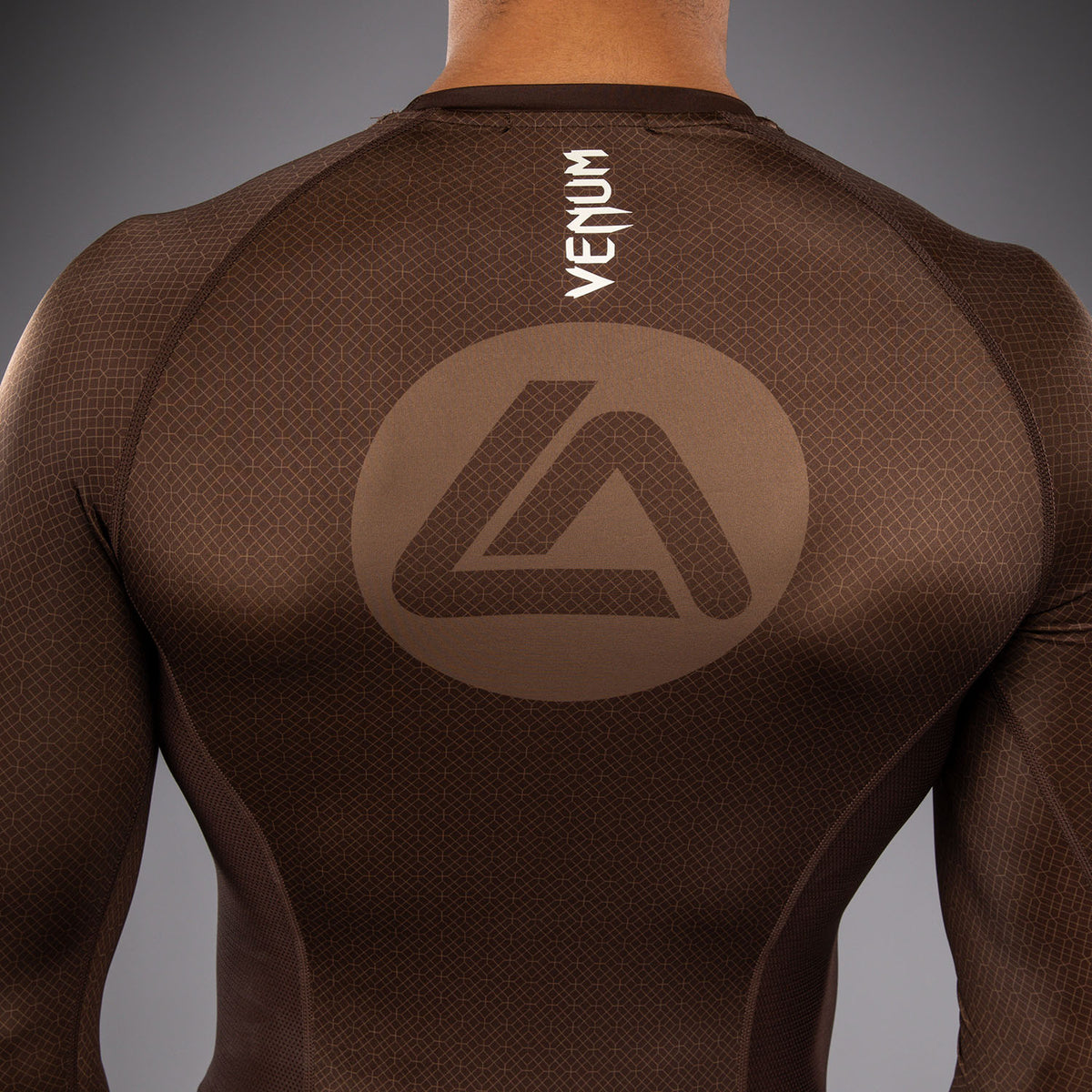 Rashguard à Manches Longues Venum x Roger Gracie Academy - Marron Foncé - product-type_T-Shirts de Compression