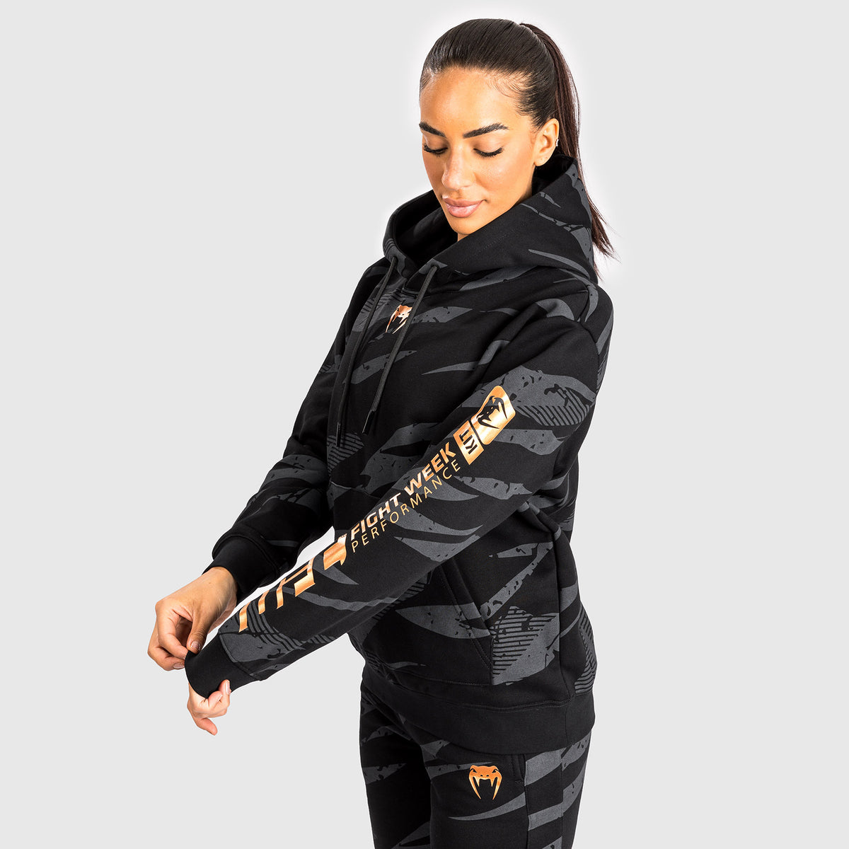 Sweatshirt À Capuche pour Femmes UFC Adrenaline by Venum Fight Week - Urban Camo - product-type_Sweatshirts