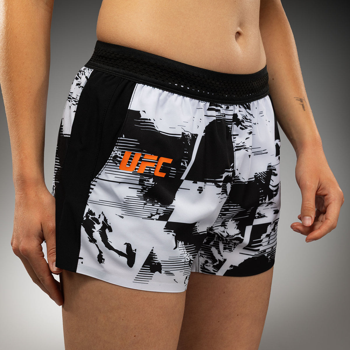 Short Performance Femme Venum UFC Zenith Authentic Fight Week – Blanc - product-type_Shorts de training