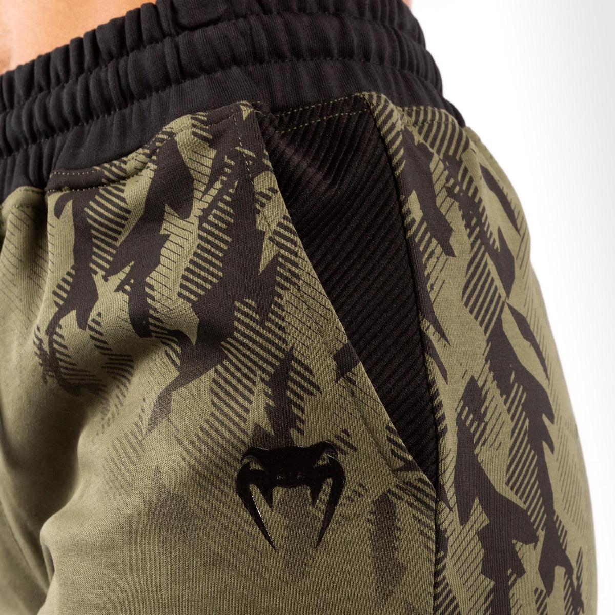 Short de Sport en Coton Femme UFC Venum Authentic Fight Week - Kaki - product-type_Shorts en Coton