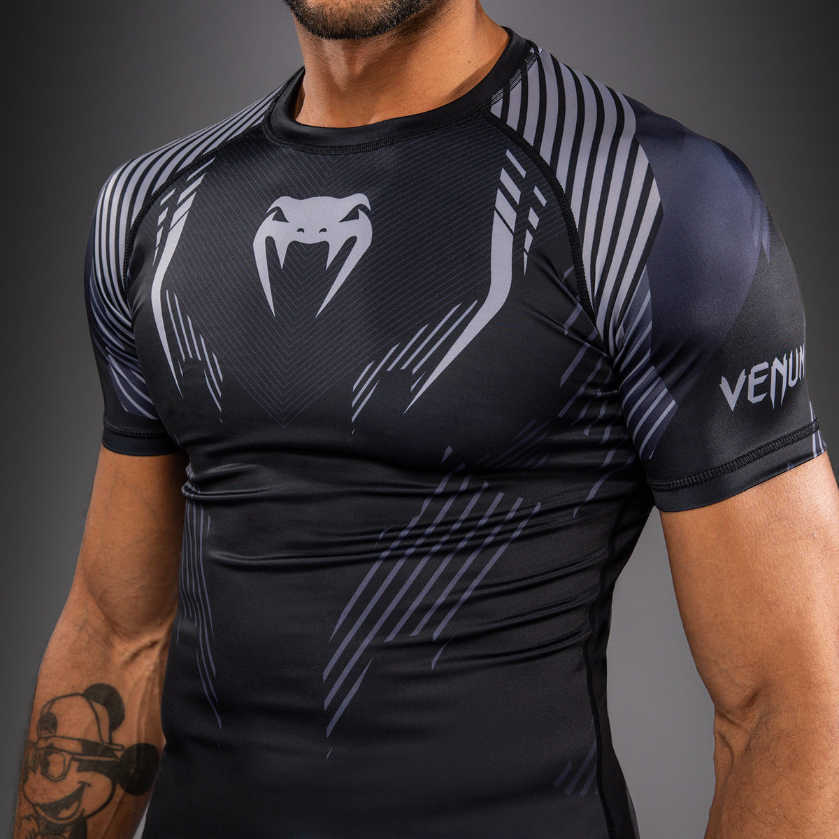Rashguard à Manches Courtes Venum No-Gi 6.0 - Noir/Gris - product-type_T-Shirts de Compression