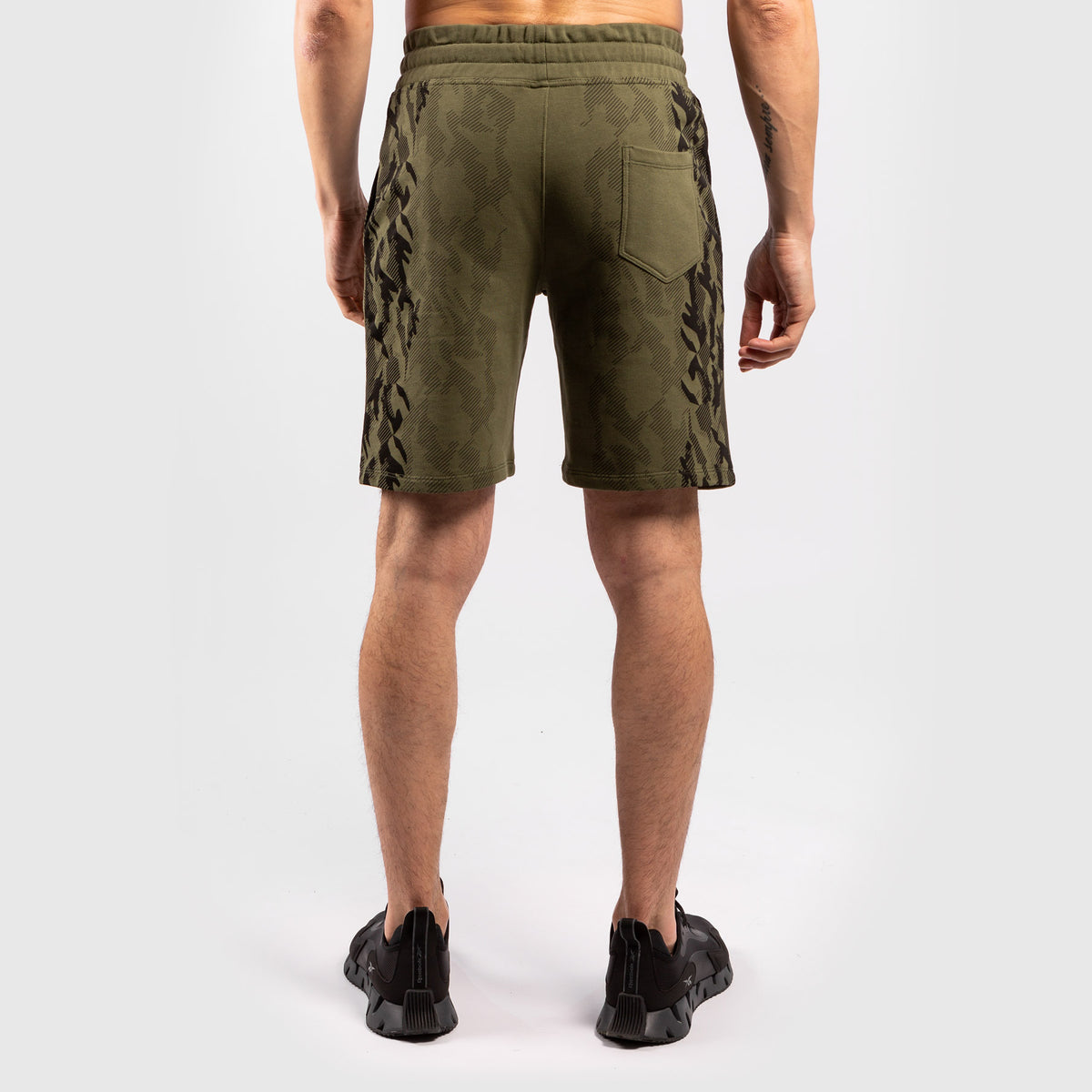 Short de Sport en Coton Homme UFC Venum Authentic Fight Week - Kaki - product-type_Shorts en Coton
