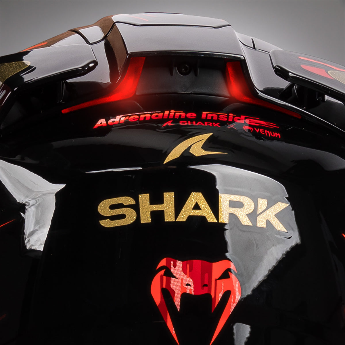 Casque de moto Venum x Shark SKWAL JET - Rouge/Or - product-type_Casque de Moto