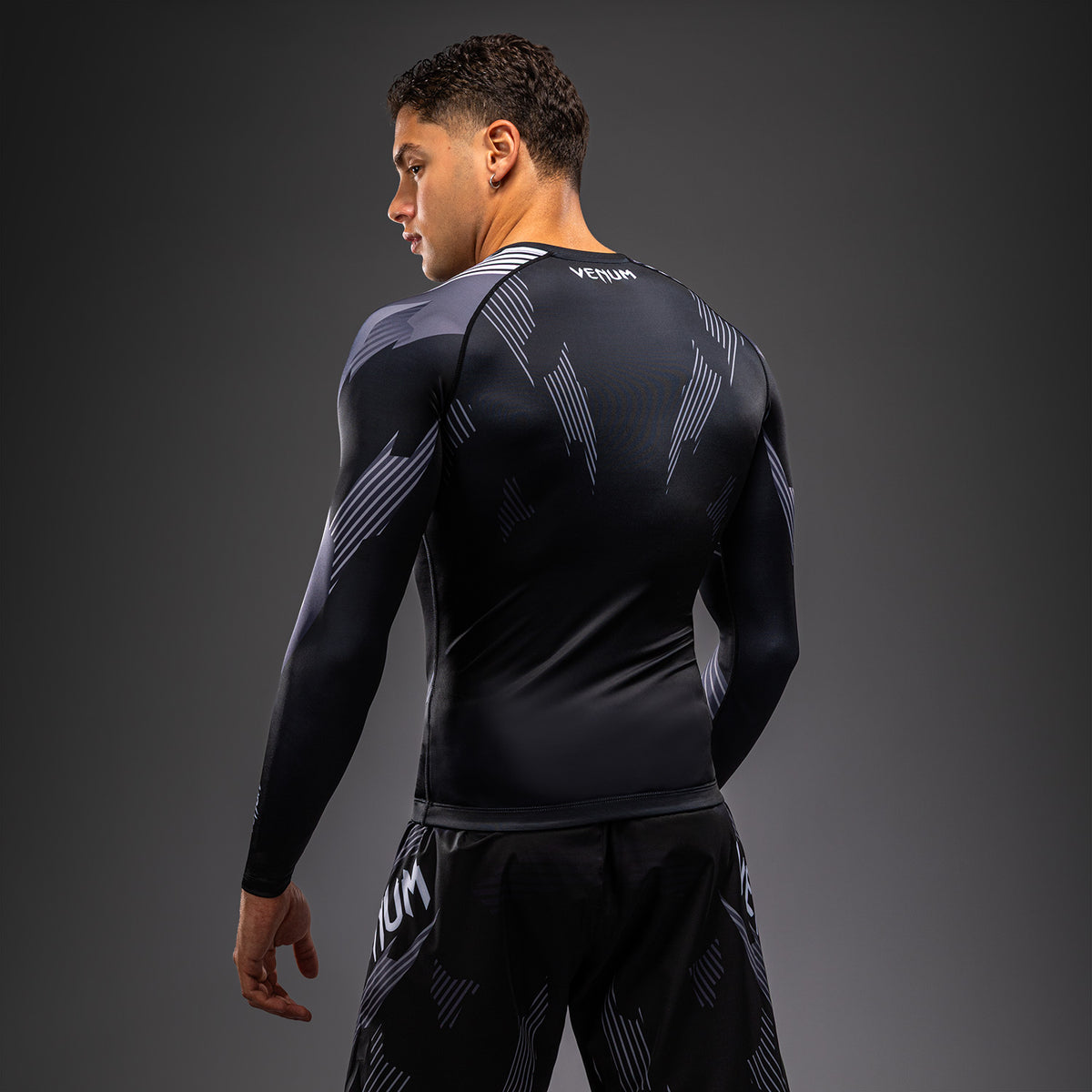 Rashguard à Manches Longues Venum No-Gi 6.0 - Noir/Blanc - product-type_T-Shirts de Compression