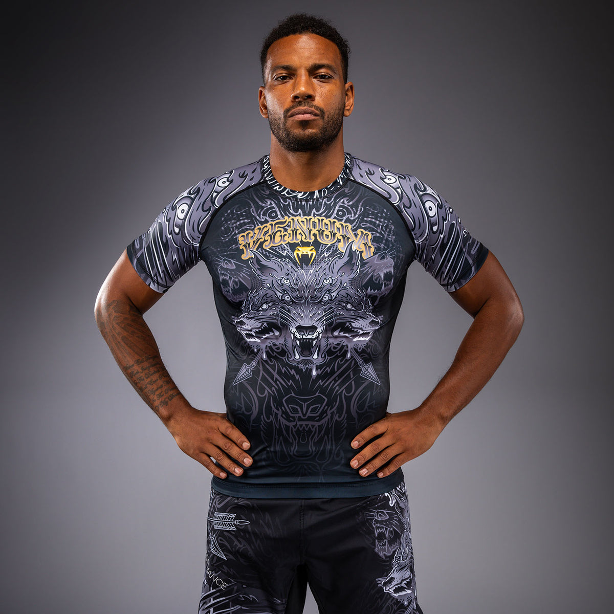 Rashguard à Manches Courtes Venum Wolf Atak – Noir/Gris - product-type_T-Shirts de Compression