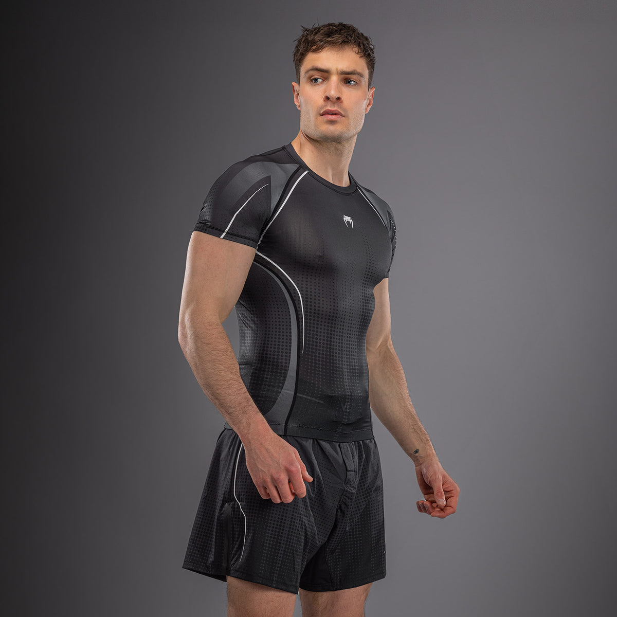 Rashguard à Manches Courtes Venum Stealth – Noir/Blanc - product-type_T-Shirts de Compression
