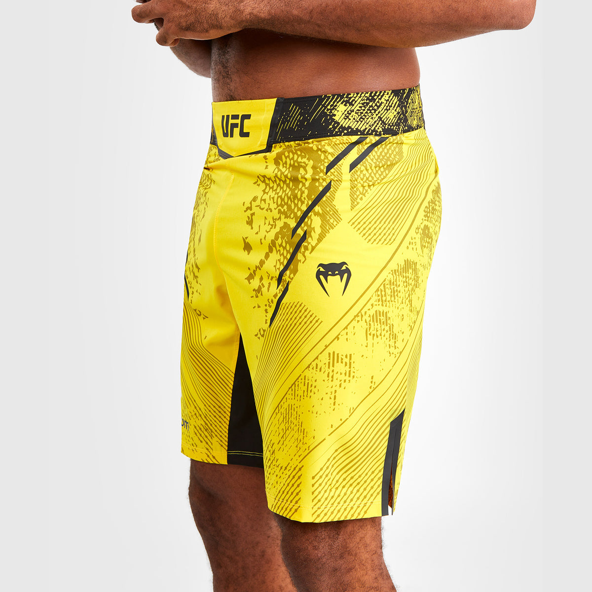 Short de combat Coupe longue pour Hommes UFC Adrenaline by Venum Authentic Fight Night - Jaune - product-type_Shorts de MMA