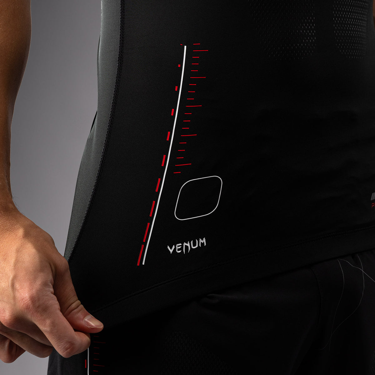 Rashguard Manches Courtes Venum Tactical XT- Noir/Rouge Feu - product-type_T-Shirts de Compression