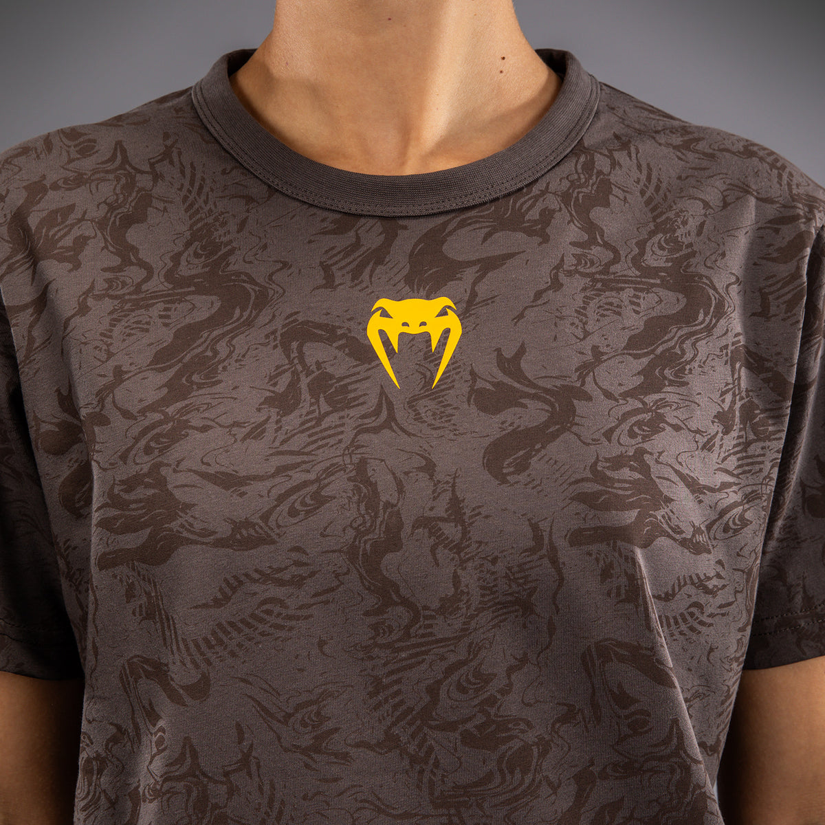 T-shirt en Coton à Manches Courtes pour Femmes UFC Fusion by Venum Fight Week - Marron Terrestre - product-type_T-Shirts