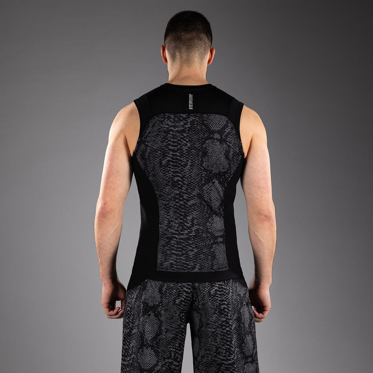 Rashguard Sans Manches Venum G-Fit Scales – Noir/Gris Charbon - product-type_T-Shirts de Compression