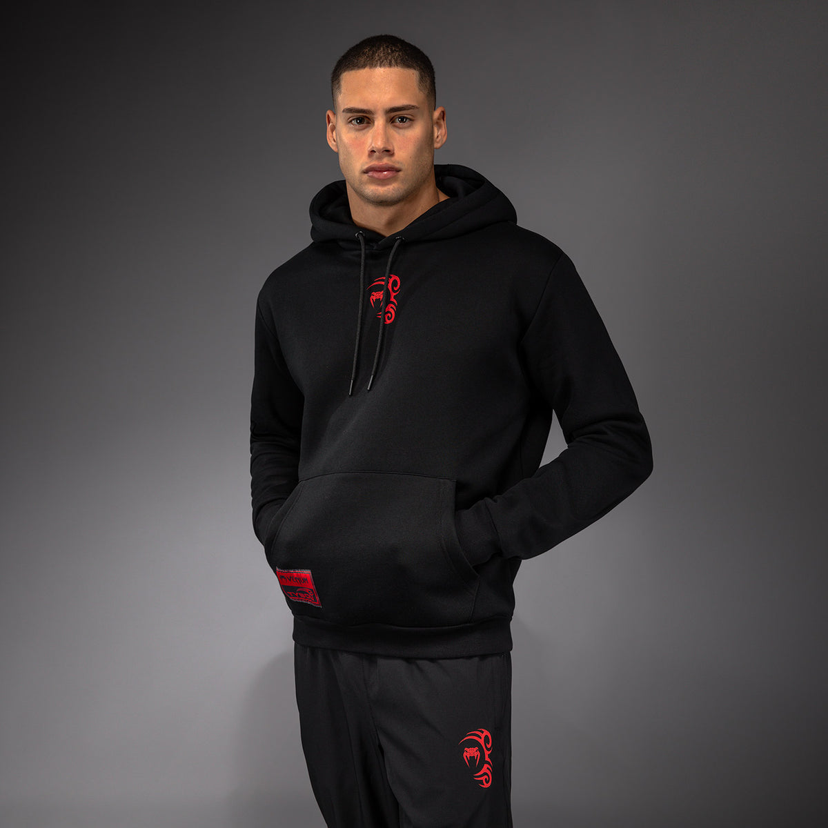 Sweat à capuche Venum x Mike Tyson Tiger - Noir Profond/Rouge Intense - product-type_Sweatshirts