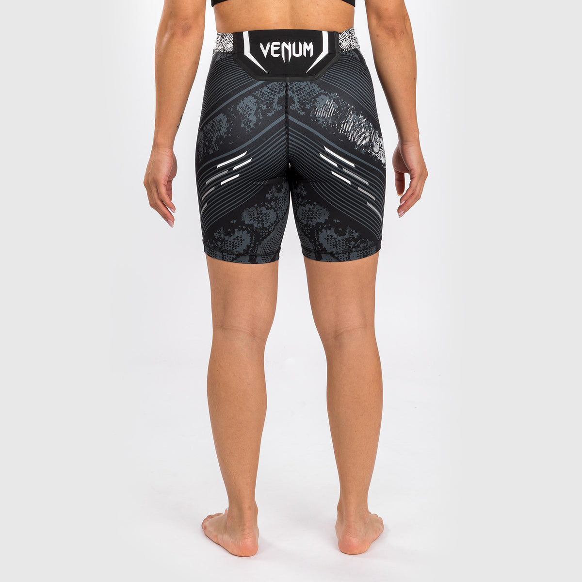 Short de compression Long Fit pour Femmes UFC Adrenaline by Venum Authentic Fight Night - Noir - product-type_Shorts de compression