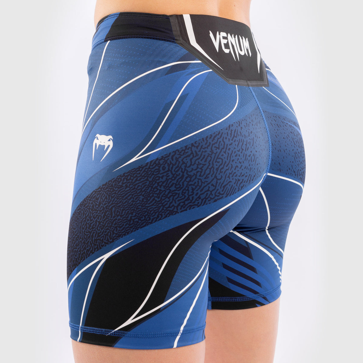 Short de compression pour Femmes UFC Venum Authentic Fight Night - Coupe Longue - Bleu - product-type_Shorts de compression