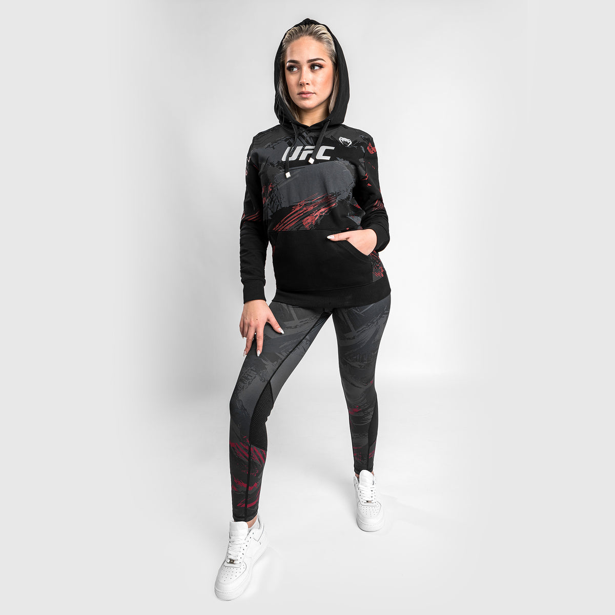 Sweatshirt à capuche pour Femmes UFC Venum Authentic Fight Week 2.0 - Noir/Rouge - product-type_Sweatshirts