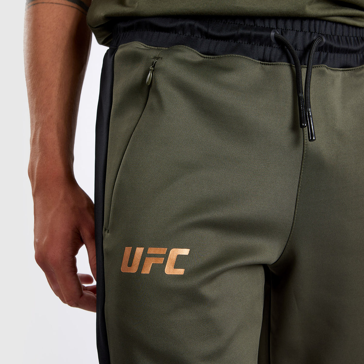 Pantalon de jogging de performance pour Hommes UFC Adrenaline by Venum Fight Week - Kaki/Bronze - product-type_Pantalons de jogging