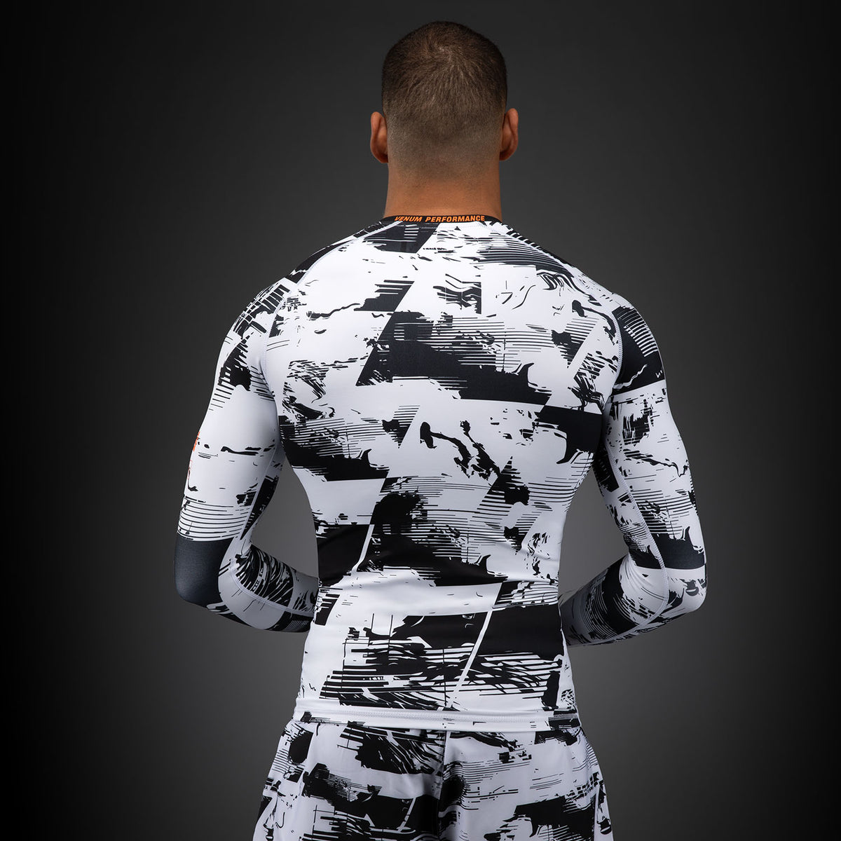 Rashguard manches longues Performance Homme UFC Zenith by Venum Authentic Fight Week - Blanc - product-type_T-Shirts de Compression