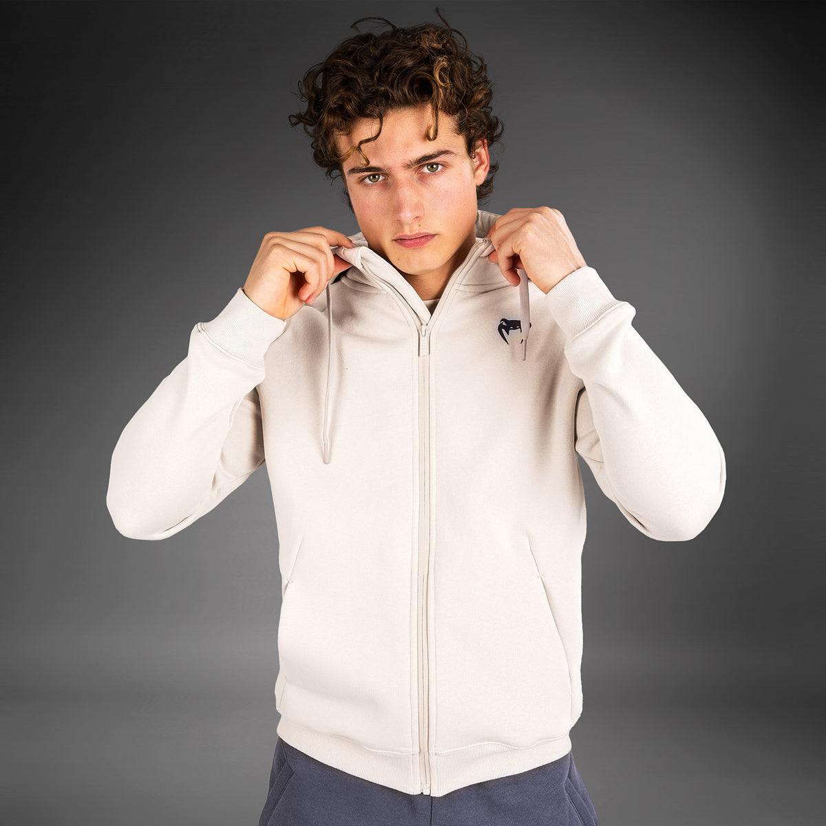 Sweatshirt Zippé à Capuche Venum Strikeland - Greige - product-type_Vestes
