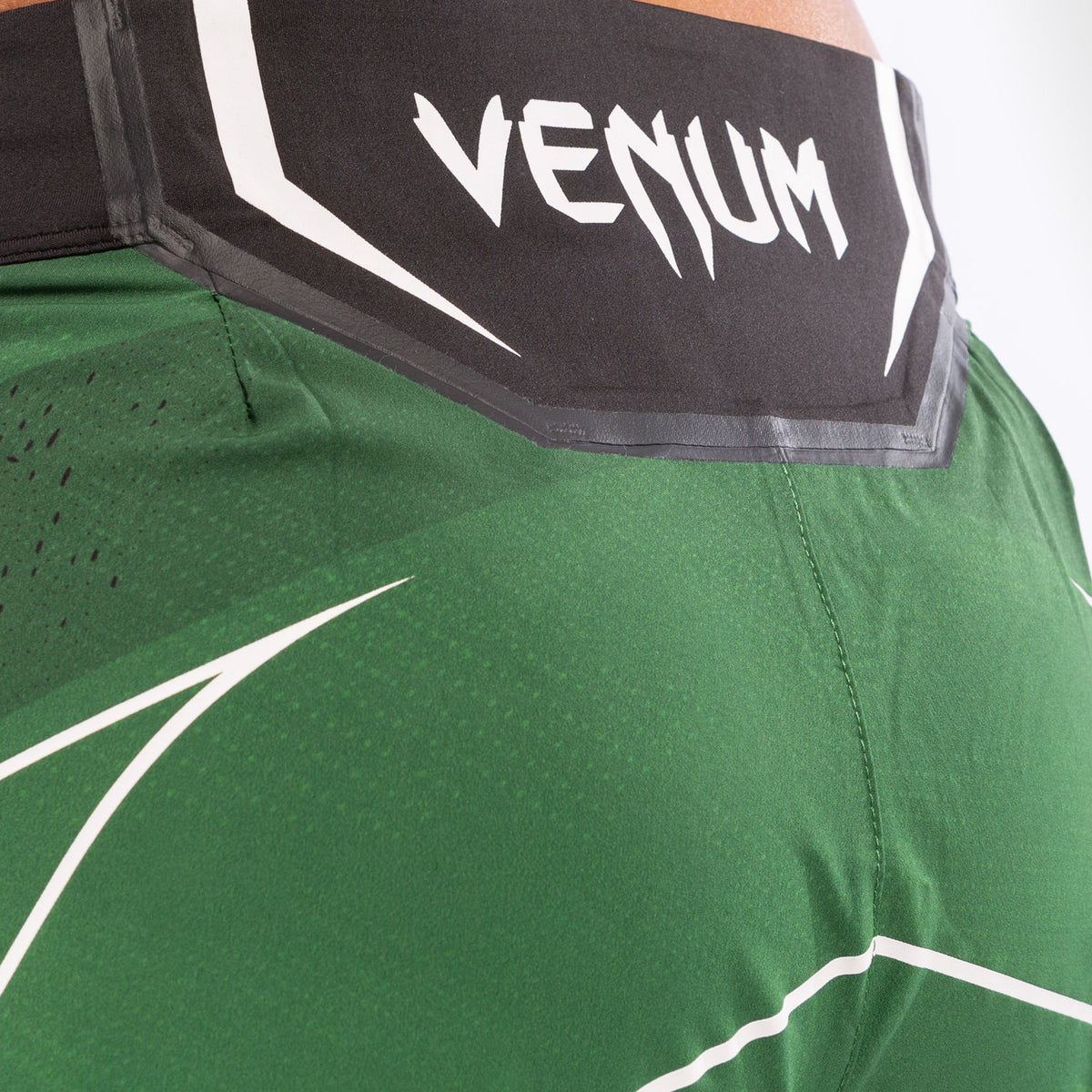 Fightshort Femme UFC Venum Authentic Fight Night - Coupe Courte - Vert - product-type_Shorts de MMA