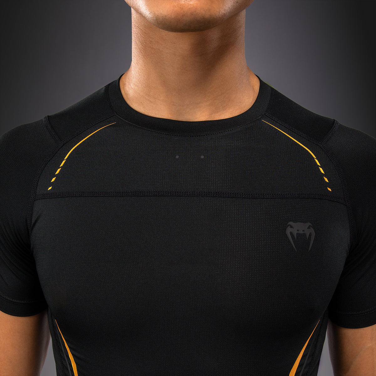 Rashguard à Manches Courtes Venum G-Core - Noir/Or - product-type_T-Shirts de Compression