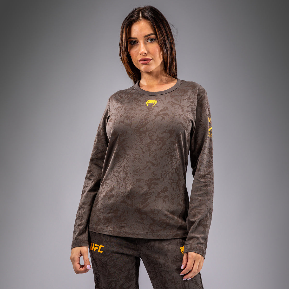 T-shirt en Coton à Manches Longues pour Femmes UFC Fusion by Venum Fight Week - Marron Terrestre - product-type_T-Shirts