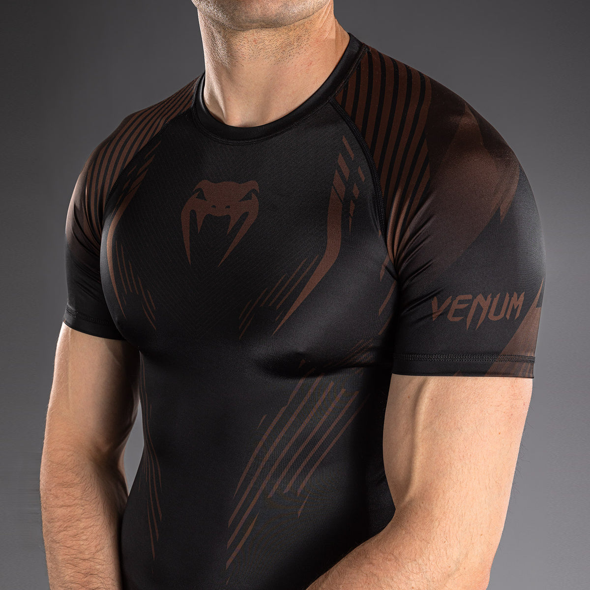 Rashguard à Manches Courtes Venum No-Gi 6.0 - Noir/Marron - product-type_T-Shirts de Compression