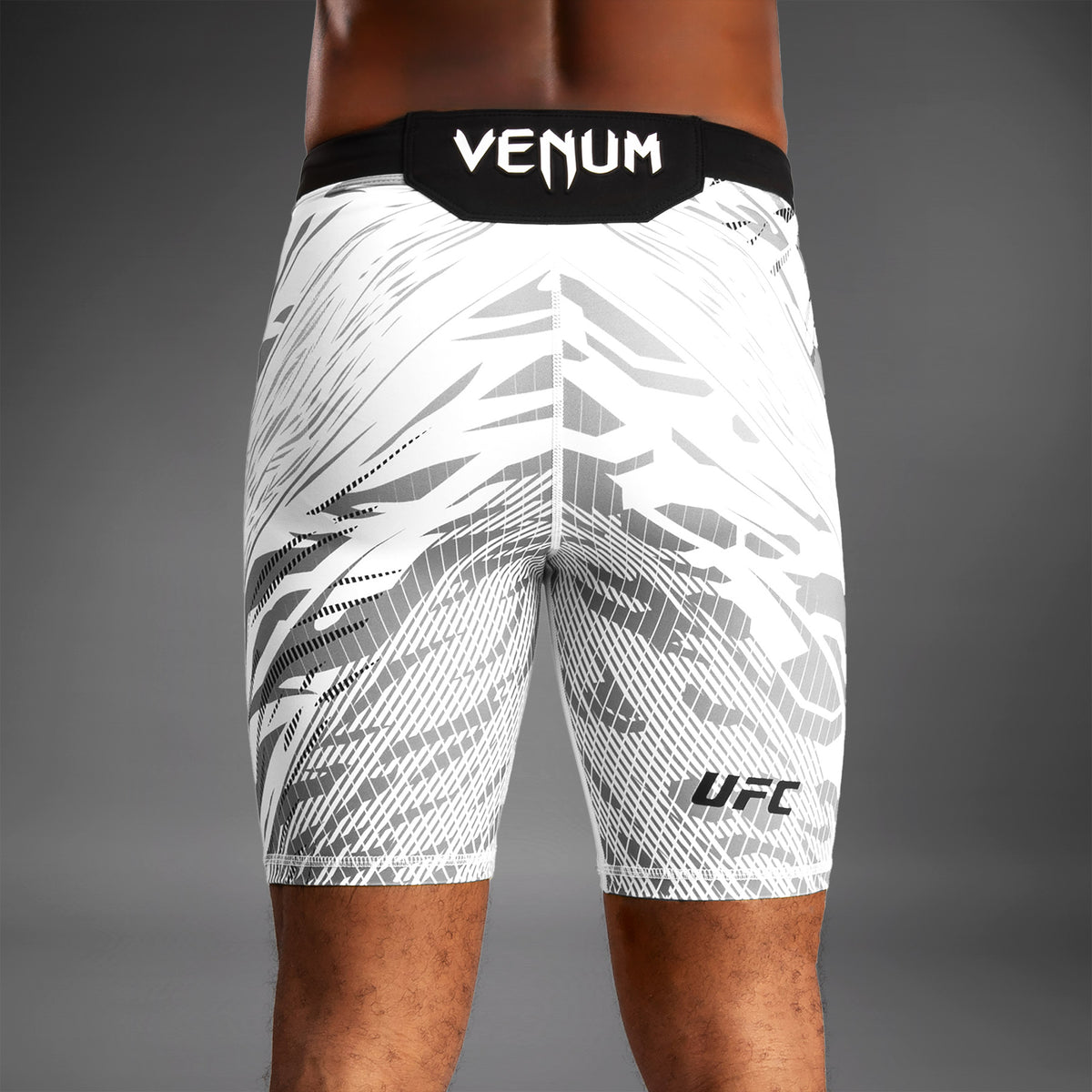 Short de compression pour Hommes UFC Fusion by Venum Authentic Fight Night - Blanc - product-type_Shorts de compression