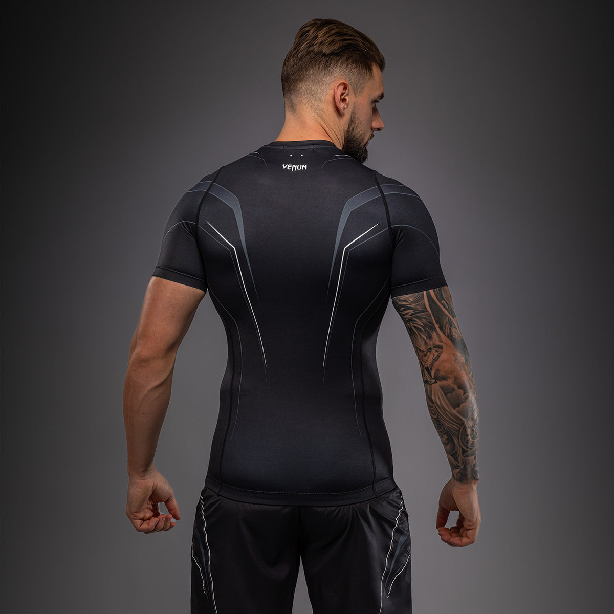 Rashguard à Manches Courtes Venum Streamline – Noir/Blanc - product-type_T-Shirts de Compression