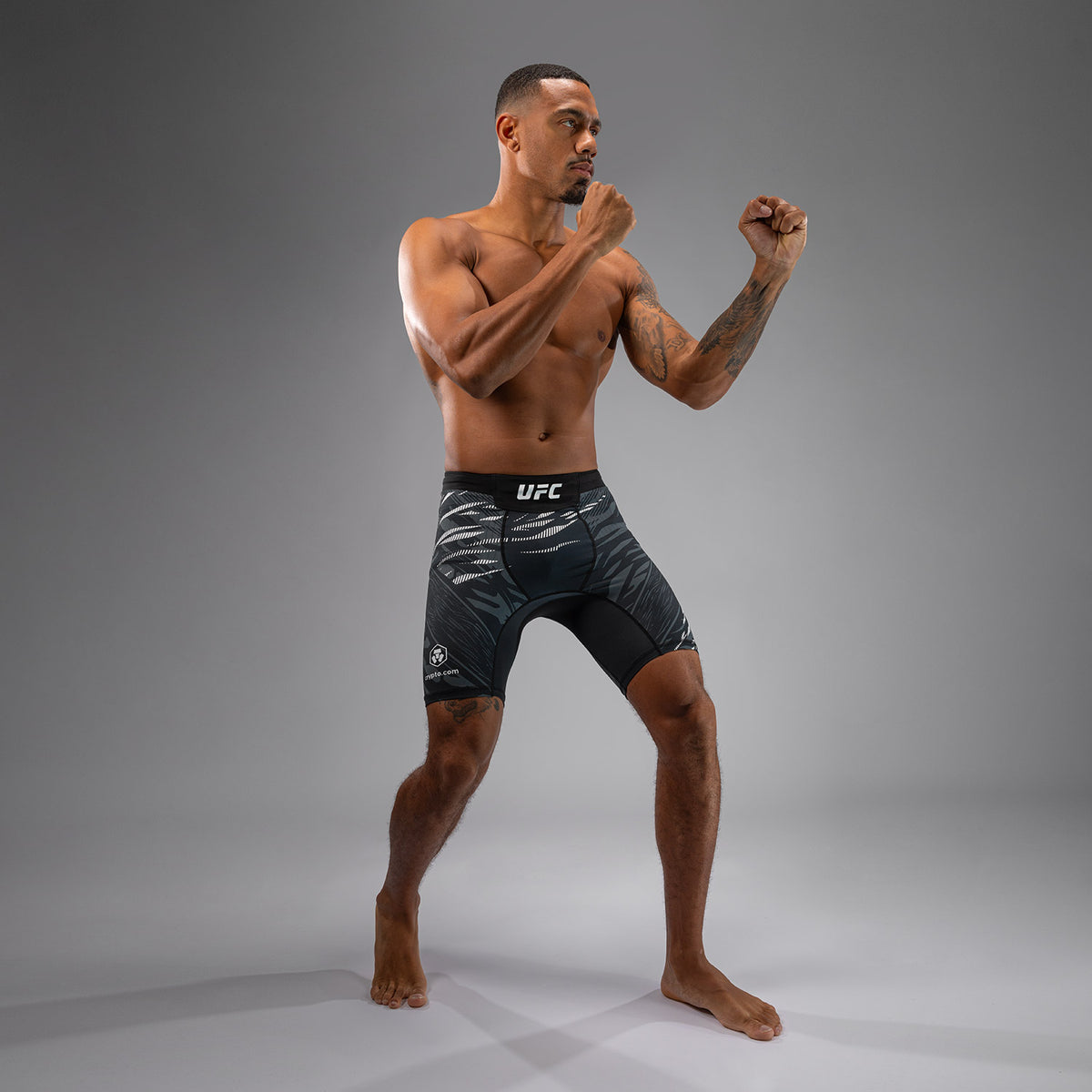 Shorts Vale Tudo pour Hommes UFC Fusion by Venum Personnalisé Authentic Fight Night - Noir - product-type_Shorts de MMA