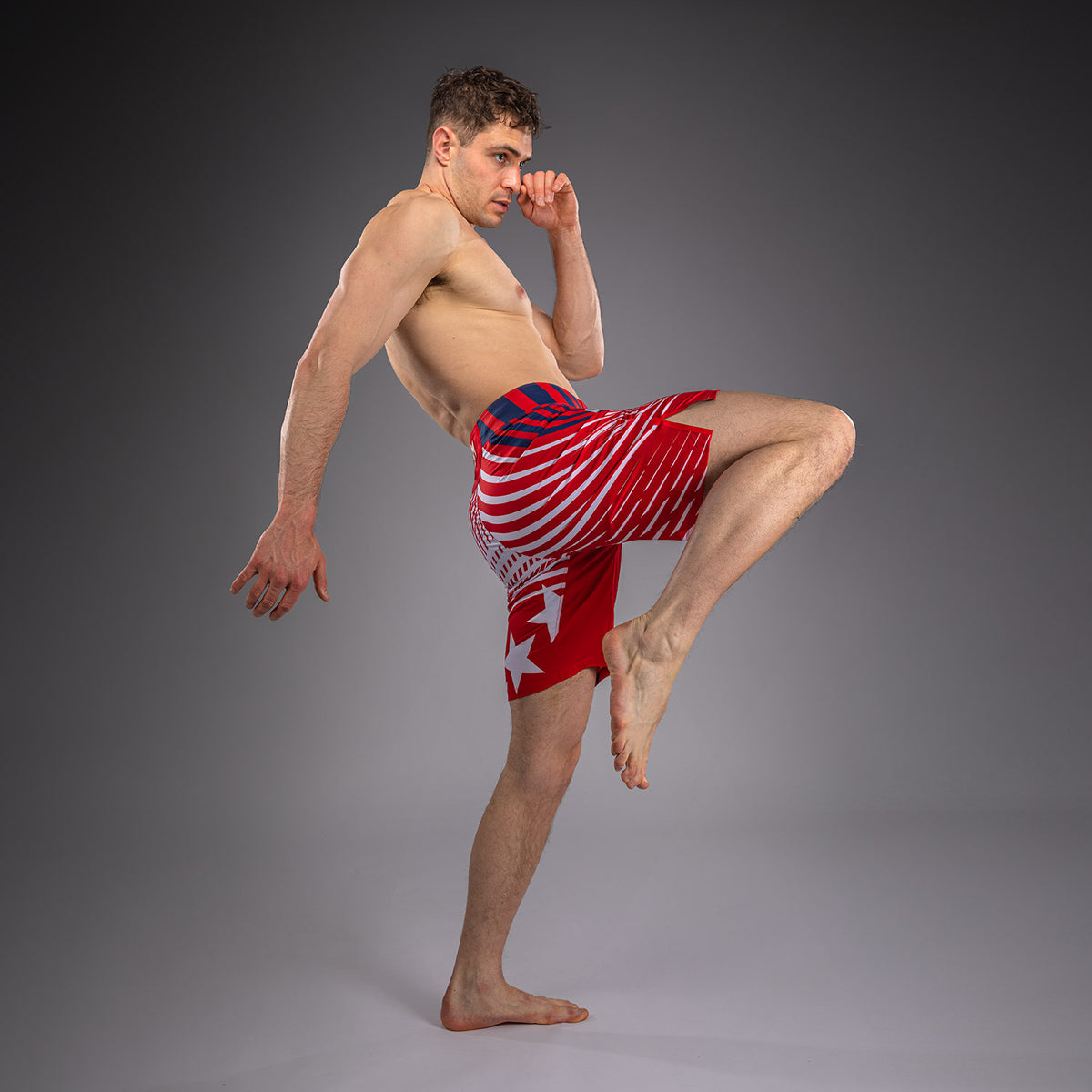 Official UFC Freedom 250 by Venum Authentic Fight Night Short de combat coupe longue pour homme - Rouge - product-type_Shorts de MMA