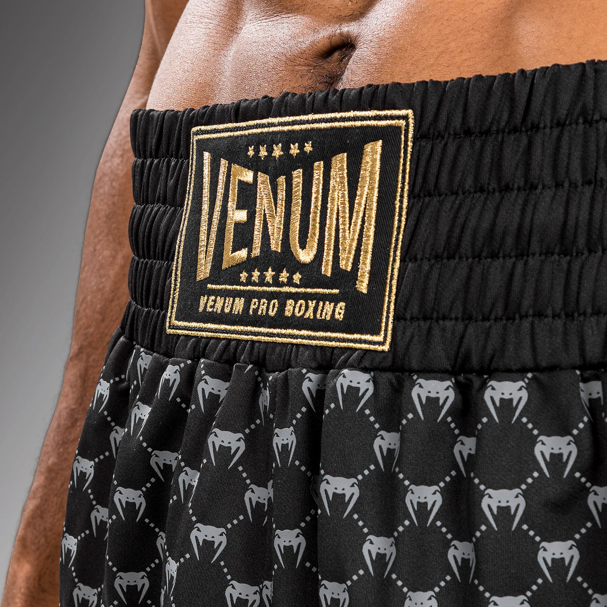 Short de Boxe Venum Monogram - Noir - product-type_Shorts de boxe