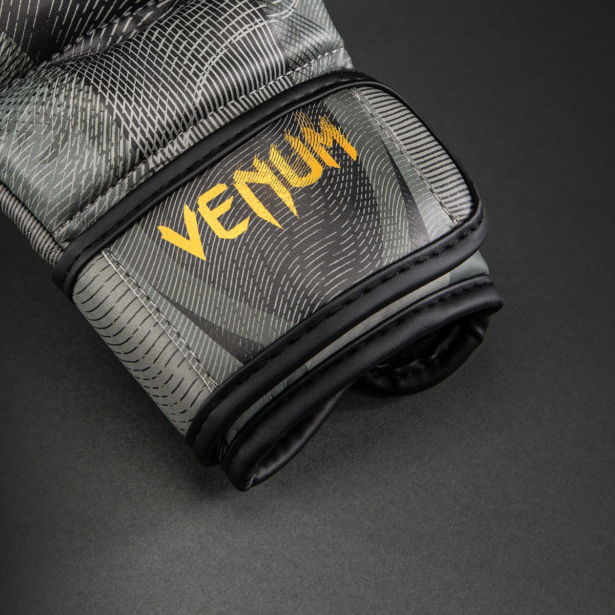Gants de sparring Venum Galactic 3.0 - Noir/Or - product-type_Gants de MMA