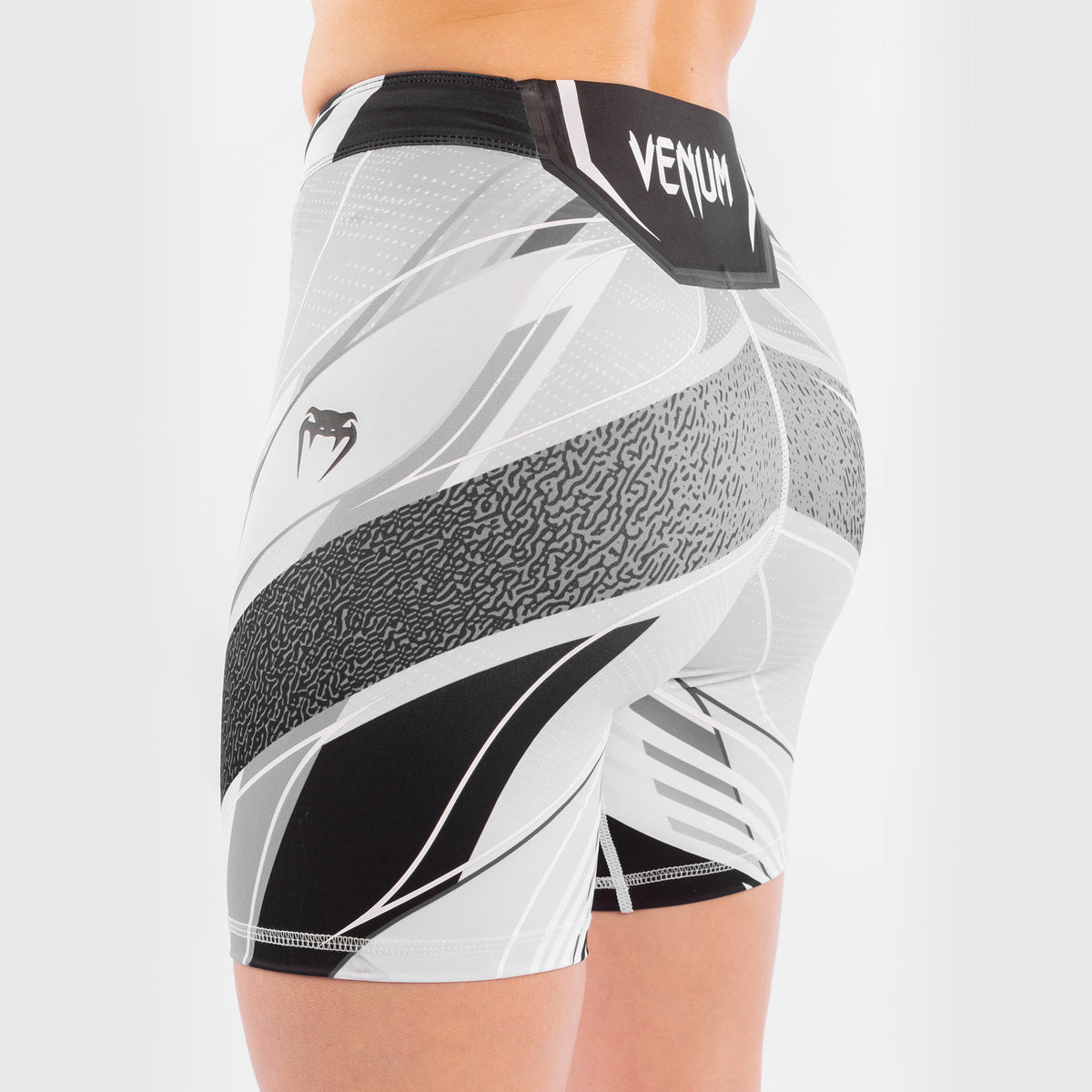 Short de compression pour Femmes UFC Venum Authentic Fight Night - Coupe Longue - Blanc - product-type_Shorts de compression