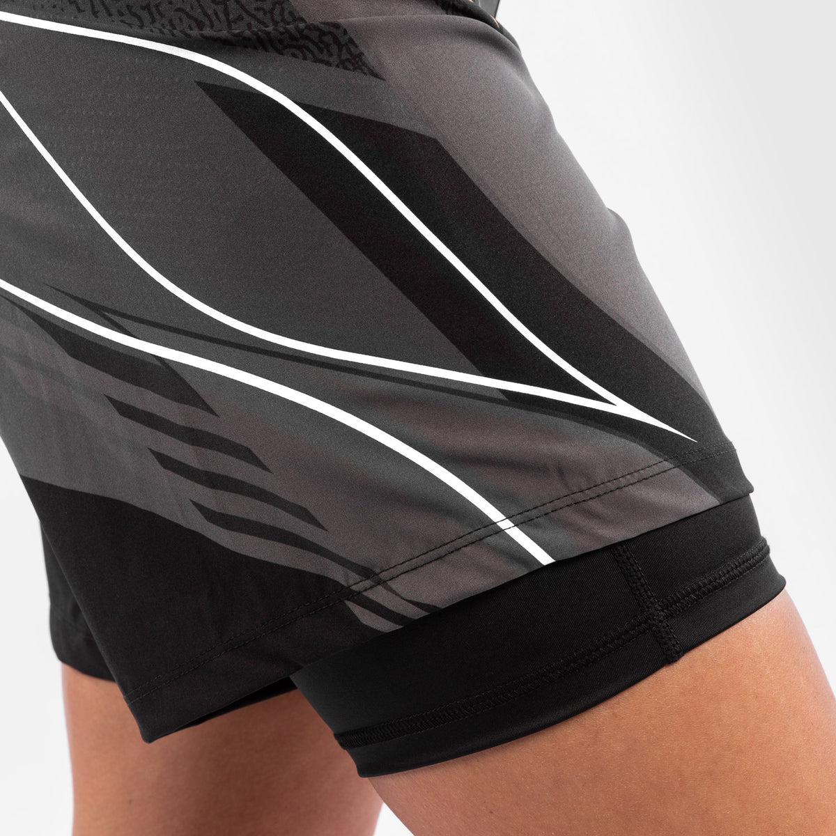 Fightshort Femme UFC Venum Authentic Fight Night - Coupe Longue - Noir - product-type_Shorts de MMA