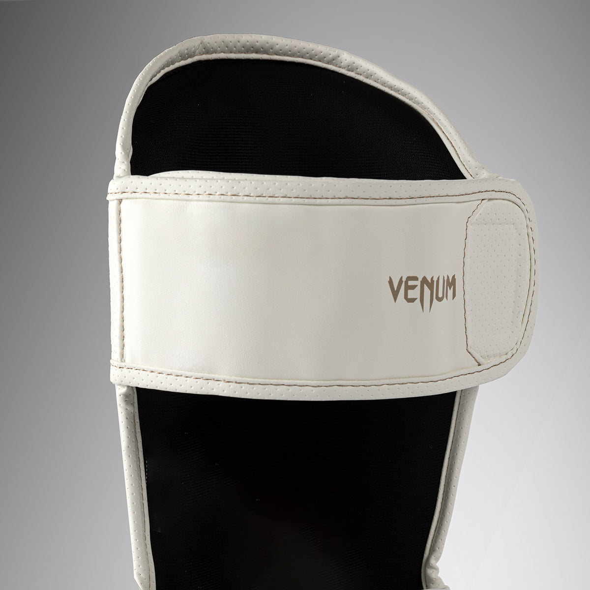 Protège-tibias Venum Impact Evo Scales – Ivoire - product-type_Protège-tibias
