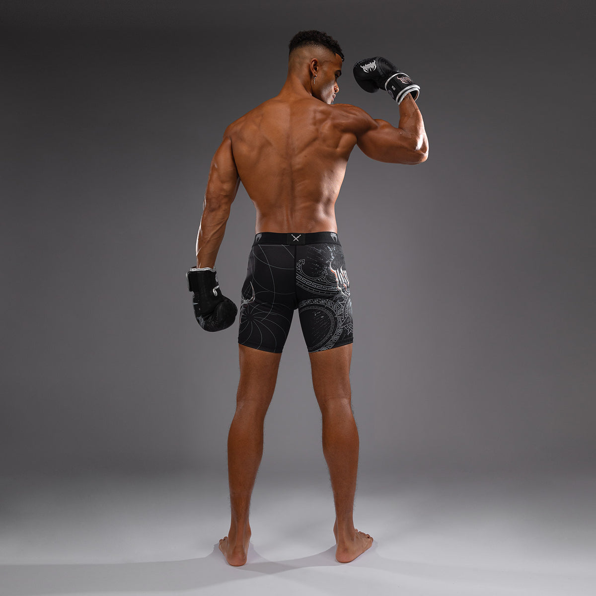 Short de compression pour Hommes Venum Gladiator 5.0 - Noir/Argent - product-type_Shorts de compression