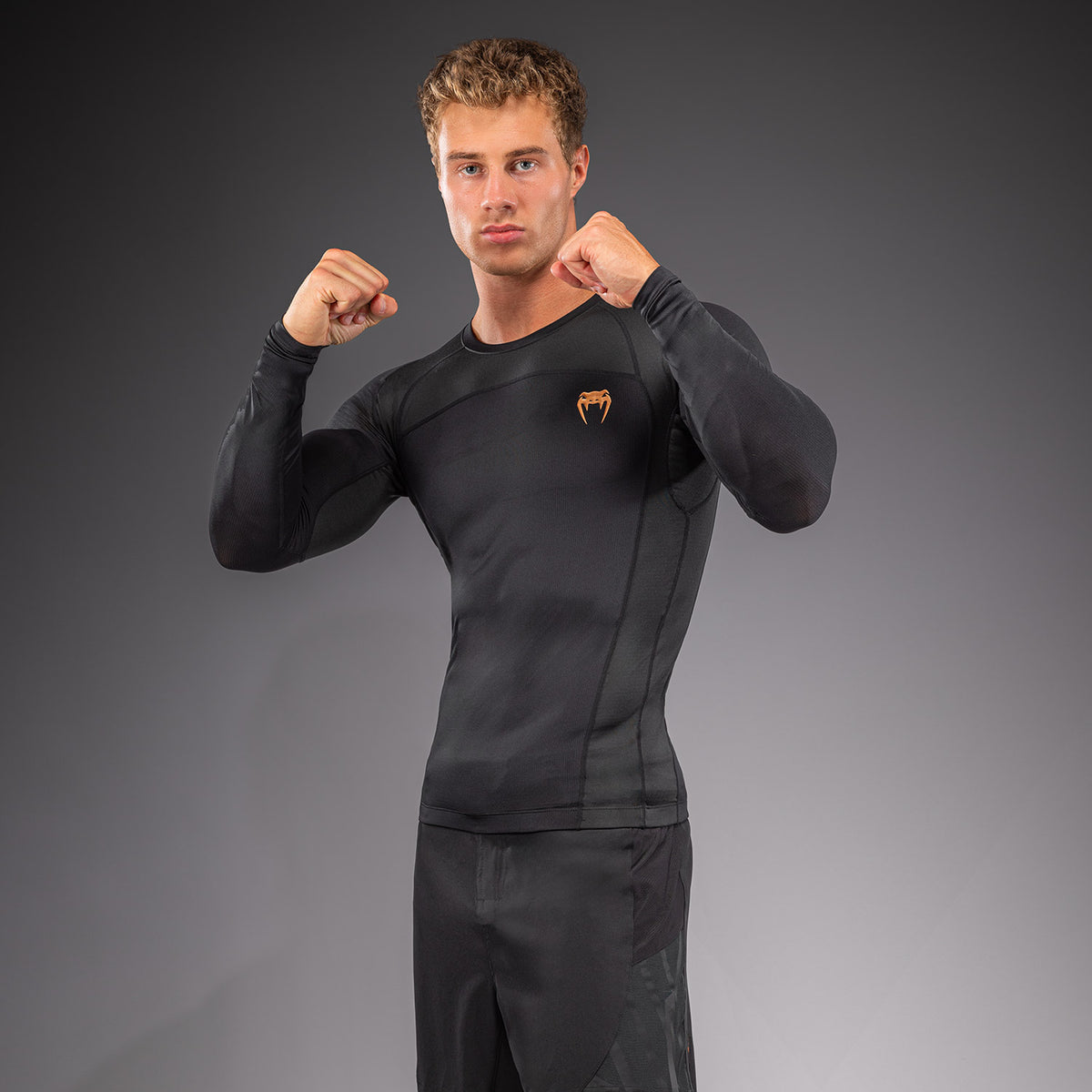 Rashguard manches longues Venum G-Fit Revolution - Noir/Cuivre - product-type_T-Shirts de Compression